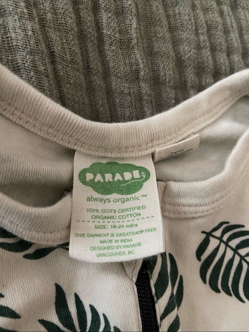 Parade 18-24 months Organic Leaf-Print One-Pajamas Romper - Picture 2 of 6